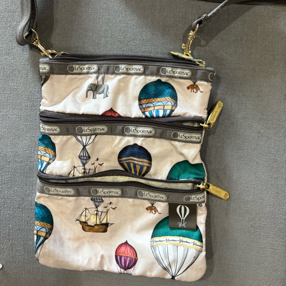 LeSportsac Kasey Convertible Crossbody/Waist Bag in Japan Exclusive Print